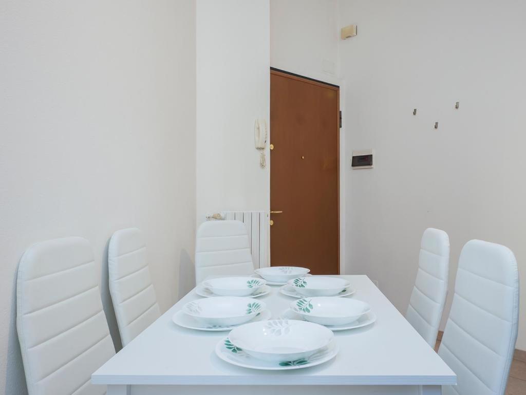 Suite Sauro 6 Guest Milan Bagian luar foto